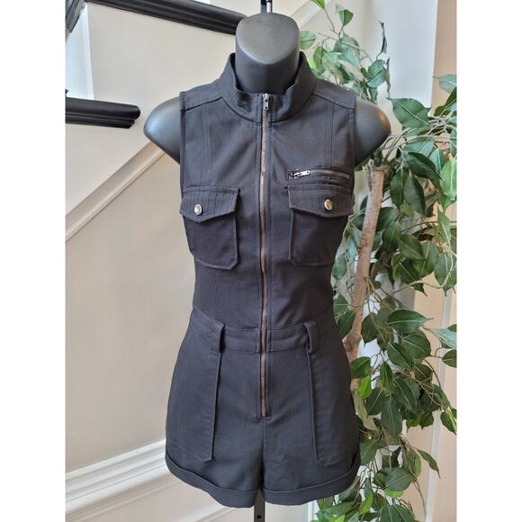 Guess Romper Women Small Black Sleeveless Zip Front Utility Pockets Casual Chic - Picture 1 of 13